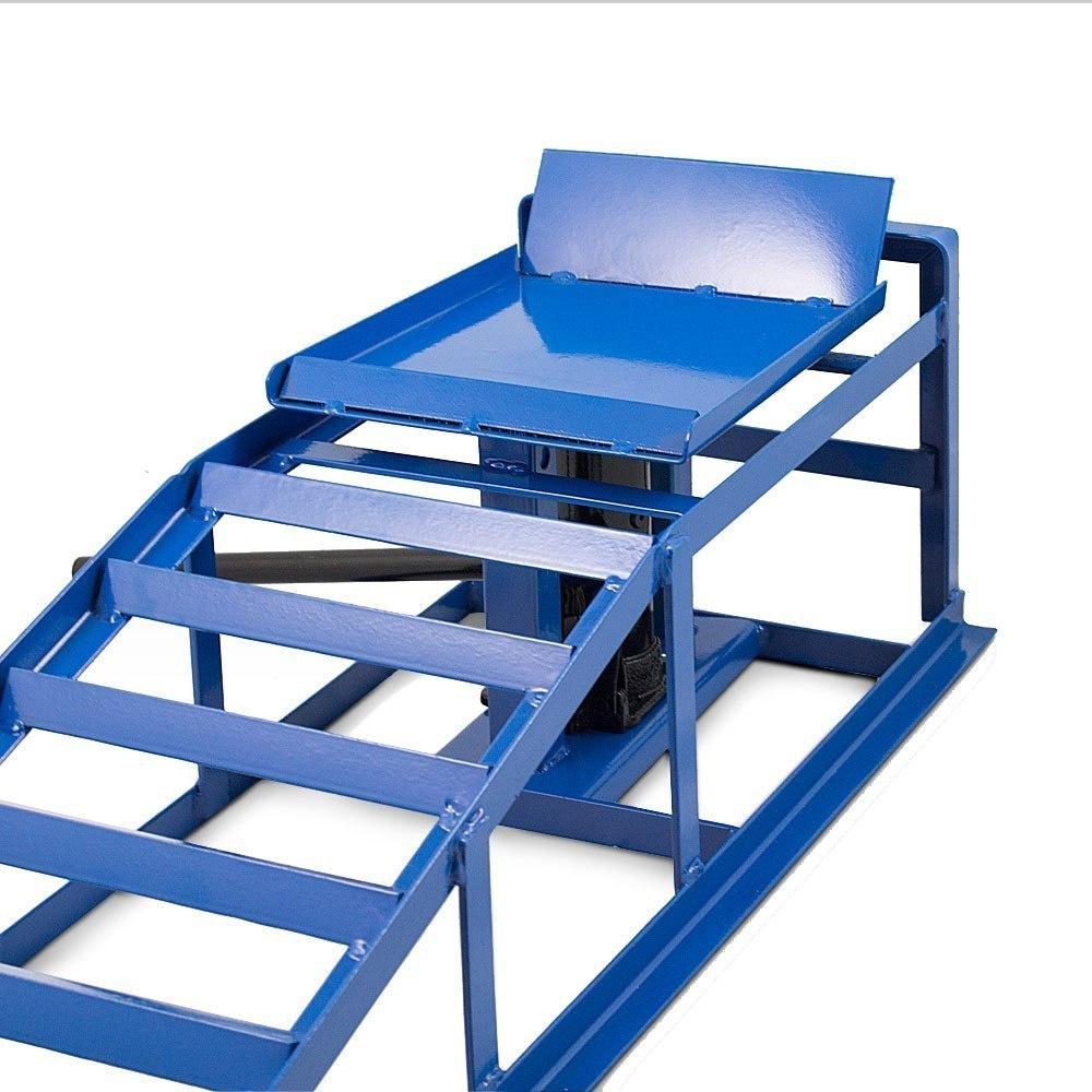 RAMPA Z PODNOŚNIKIEM HYDRAULICZNYM 2 szt. RAMPA Z PODNOŚNIKIEM HYDRAULICZNYM 2 szt.