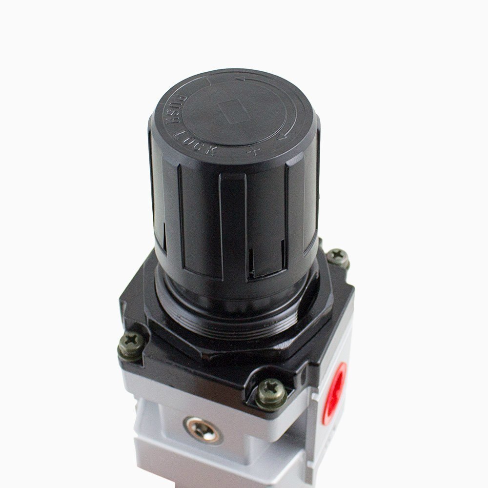 Reduktor z filtrem do sprężonego powietrza z manometrem mocny 1/2" Reduktor z filtrem do sprężonego powietrza z manometrem mocny 1/2"