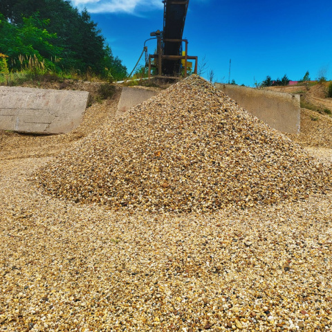 Kamień ogrodowy 8-32mm płukany 25kg Uniwersalny Żwir kolorowy workowany Kamień ogrodowy 8-32mm płukany 25kg Uniwersalny Żwir kolorowy workowany
